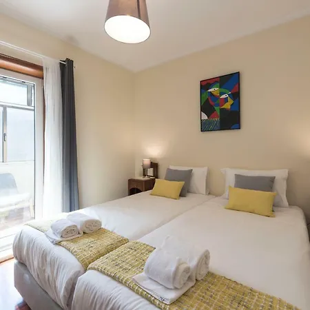 Lovelystay - Heritage Collection House With 4bedrooms 別荘 ポルト