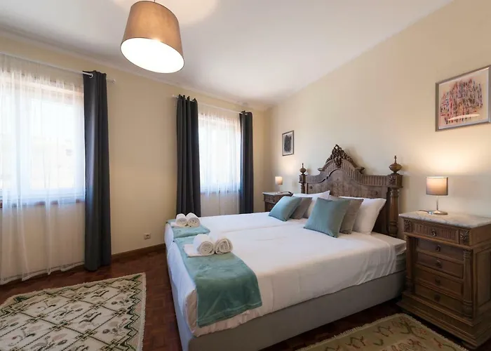Lovelystay - Heritage Collection House With 4bedrooms Oporto
