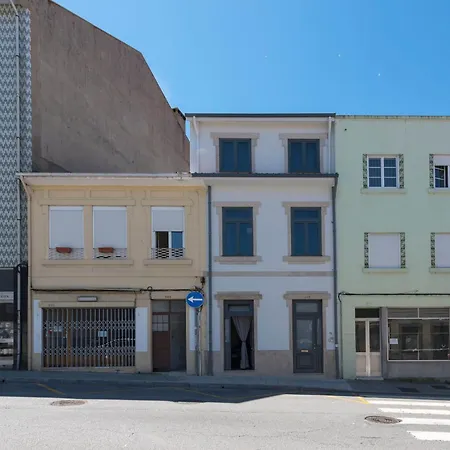 Дом отдыха Lovelystay - Heritage Collection House With 4bedrooms *