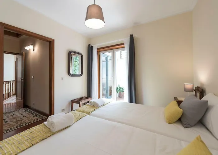 Lovelystay - Heritage Collection House With 4bedrooms * Порту