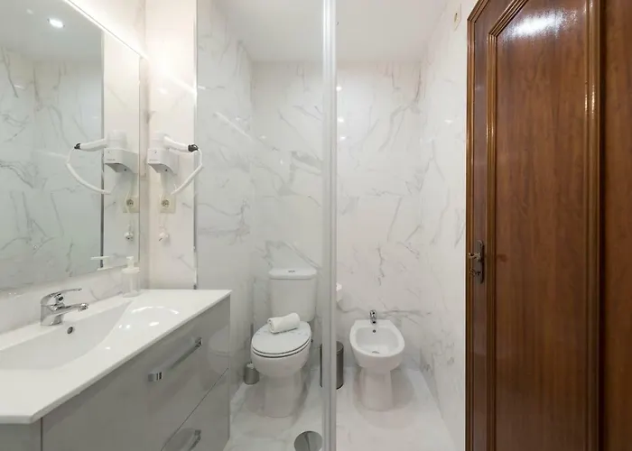 Lovelystay - Heritage Collection House With 4bedrooms