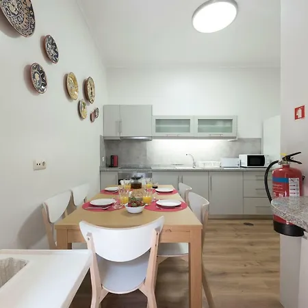 Lovelystay - Heritage Collection House With 4bedrooms Vakantiehuis