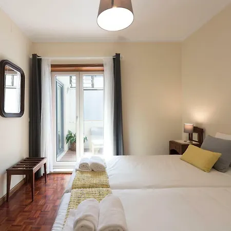 Lovelystay - Heritage Collection House With 4bedrooms Porto