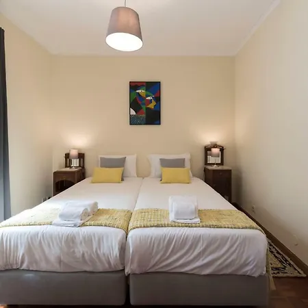 Lovelystay - Heritage Collection House With 4bedrooms